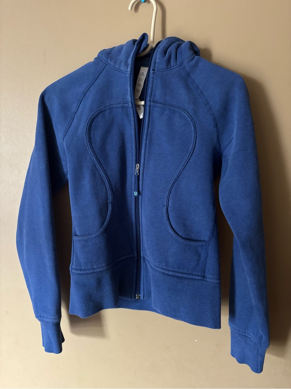 Lululemon Blue Scuba Full Zip Hoodie Sweatshirt Size 4 Warm thick Outerwear